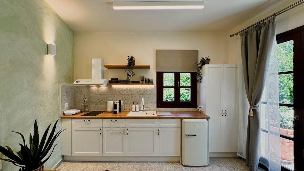 Vetus Vicinato Luxury Homes