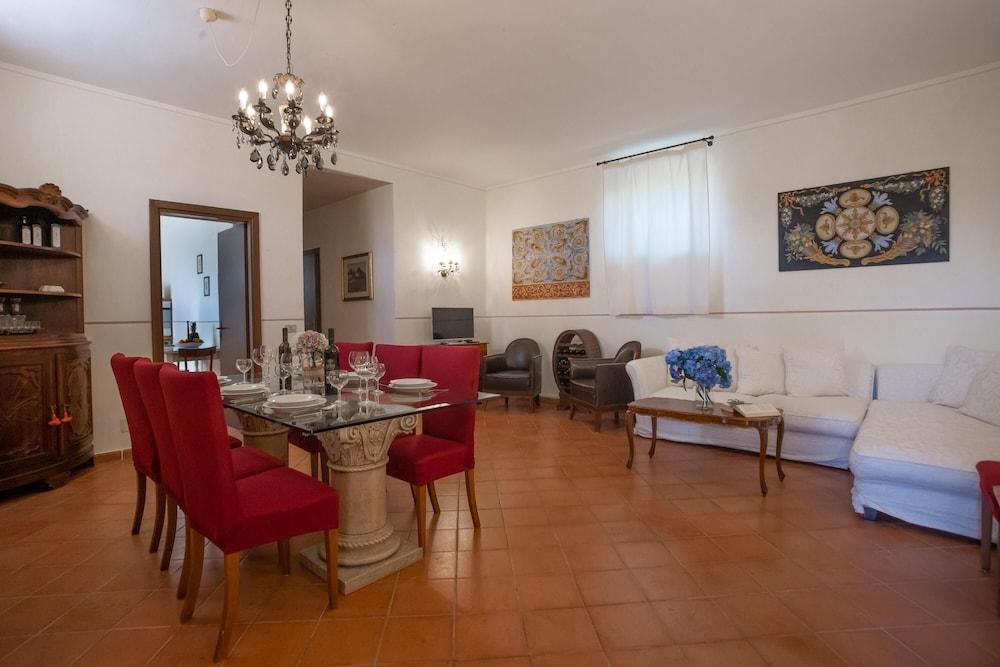 Casale Montemoro With Pool