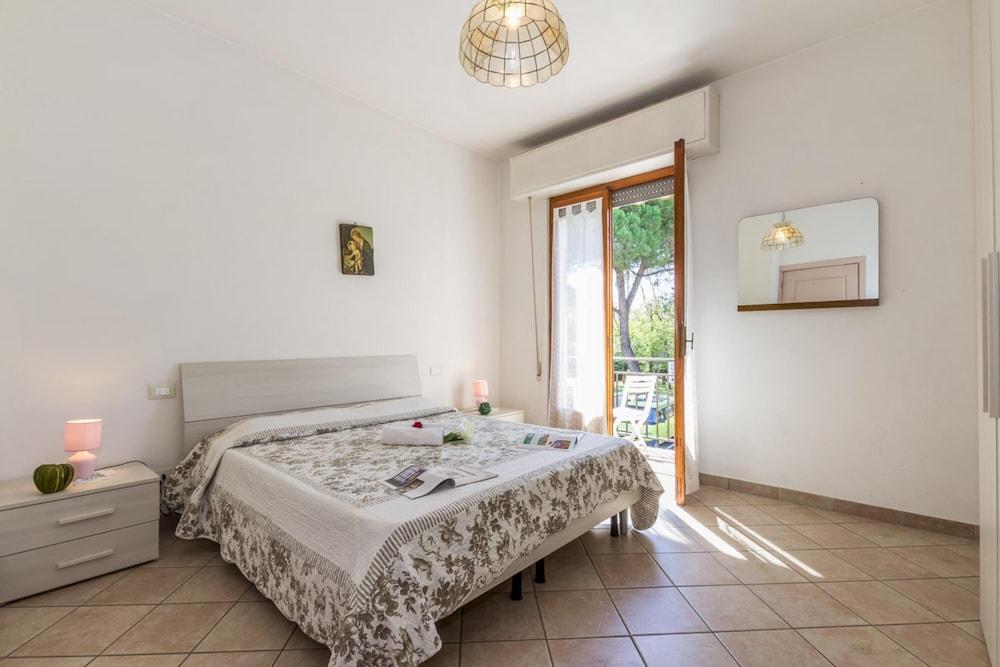 Daniela 4 100mt From sea