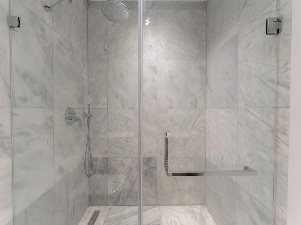 Neptune-2 PLANET LUXURY VILLAS