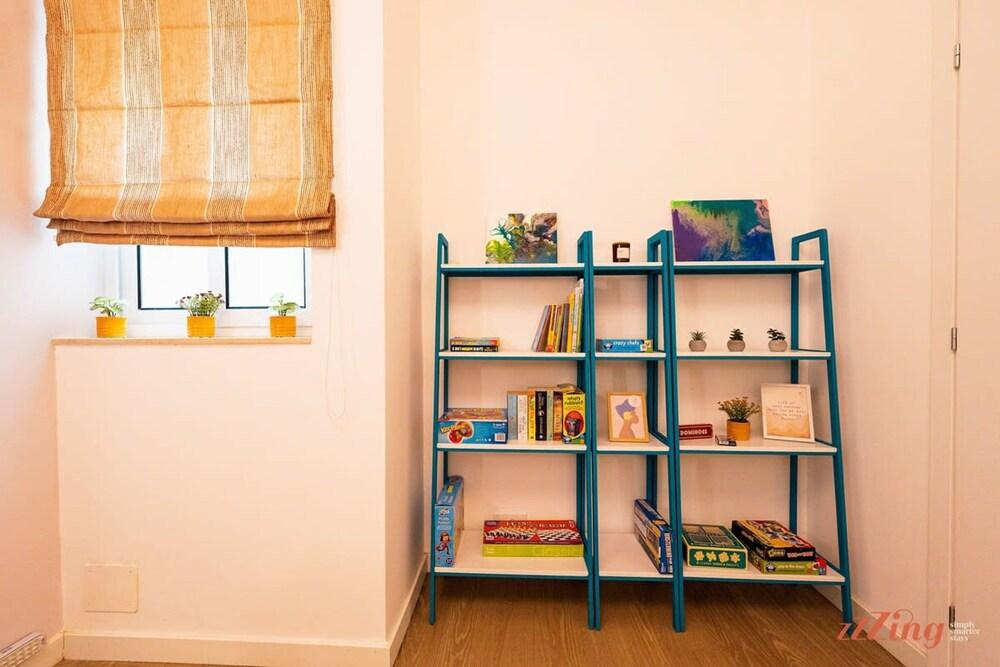 Glamorous Apartment With Panoramic Green Views