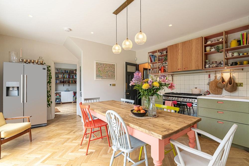 Chic and Colourful Family Home by Underthedoormat