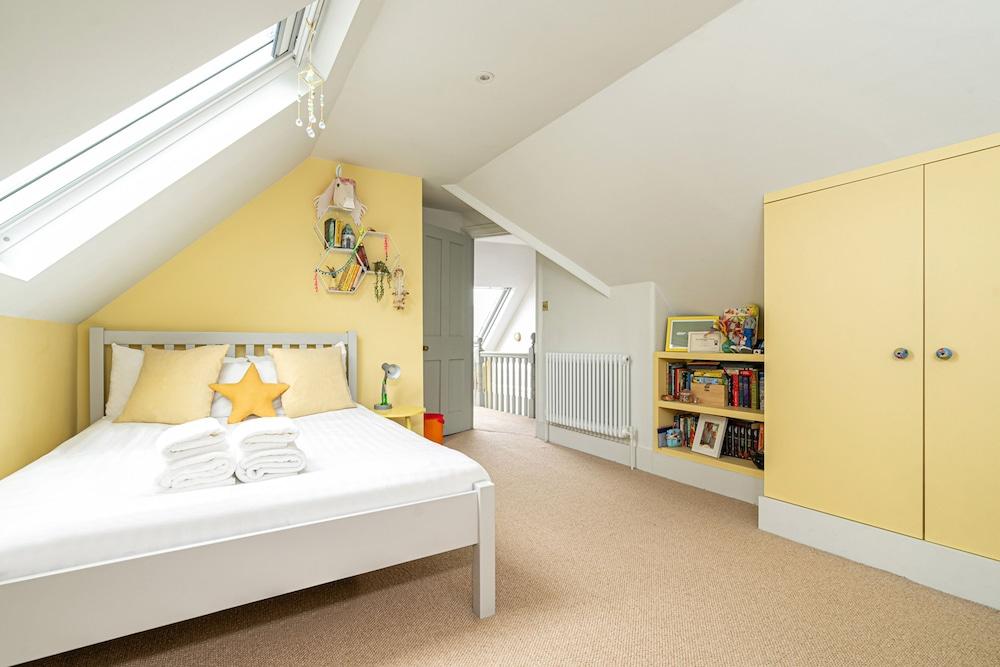 Chic and Colourful Family Home by Underthedoormat