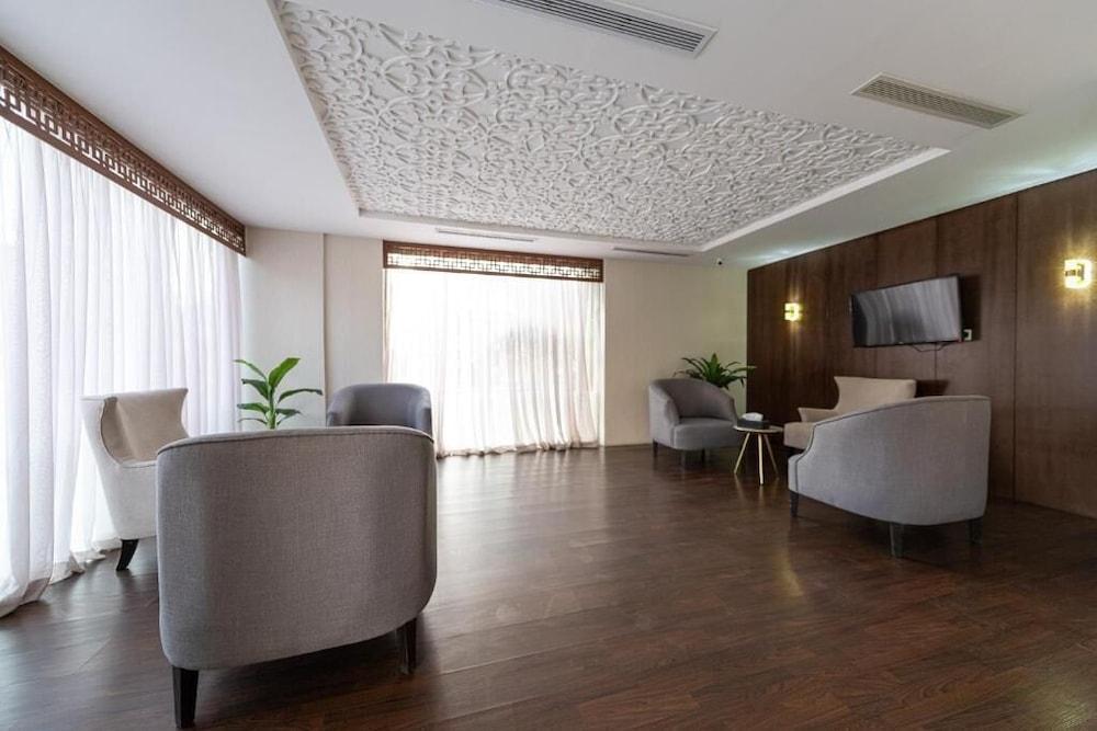 Holiday Plus Al Salamah