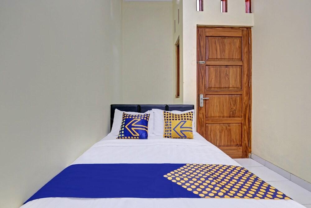 SPOT ON 90577 Griya Afifah Syariah