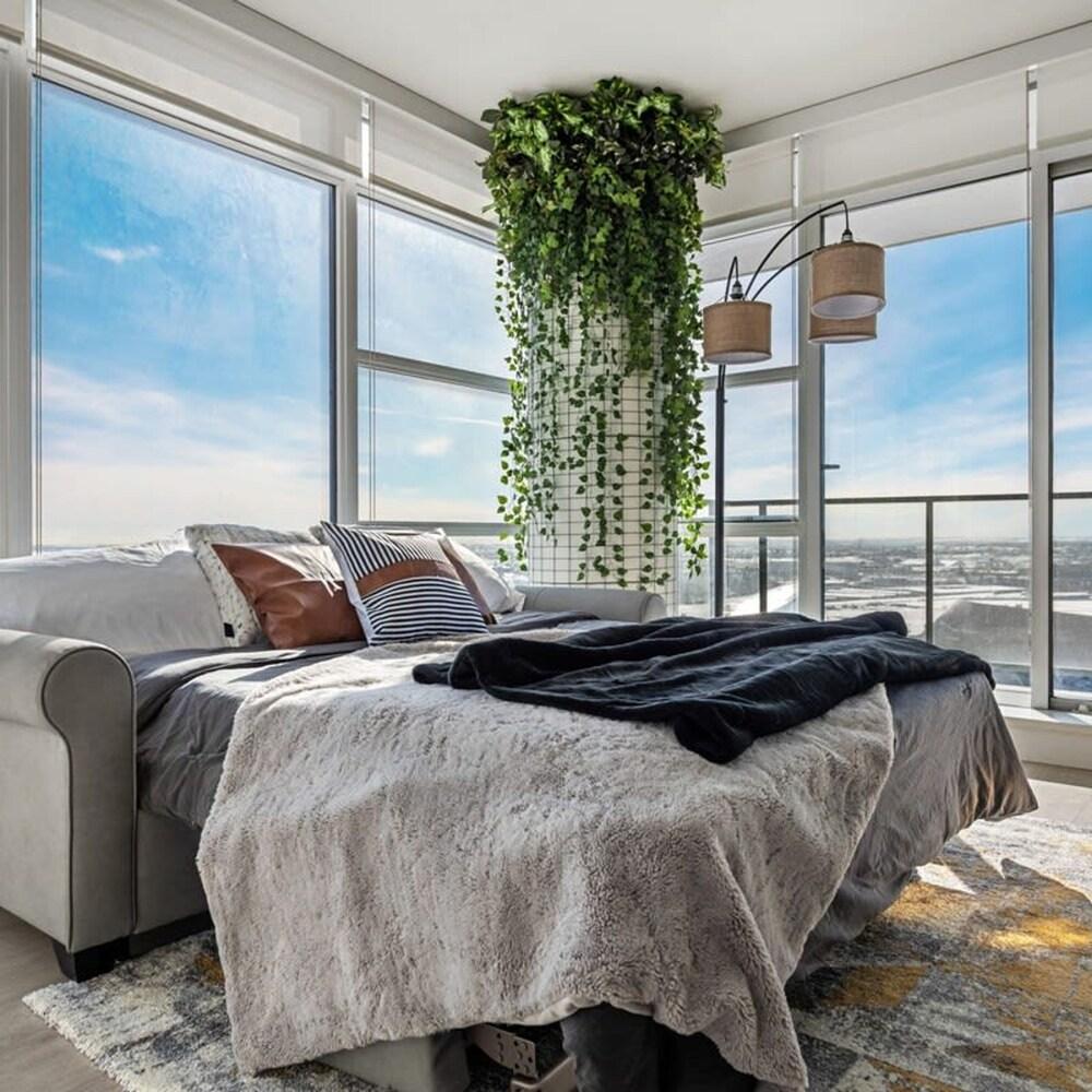 Prime Location Views Free Parking Banff Pass