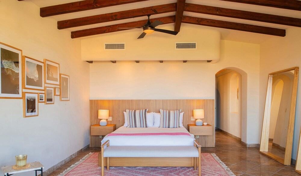 Stunning Ocean Views, Private Pool, & Seaside Golf