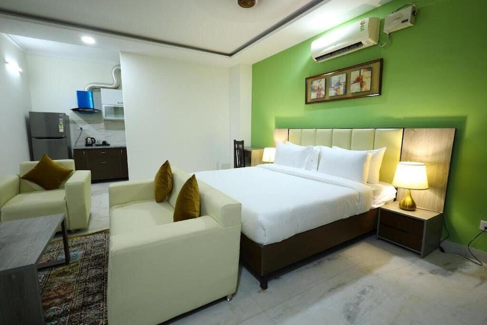 Lime Tree Apartment - 636 Sec 43 Gurgaon