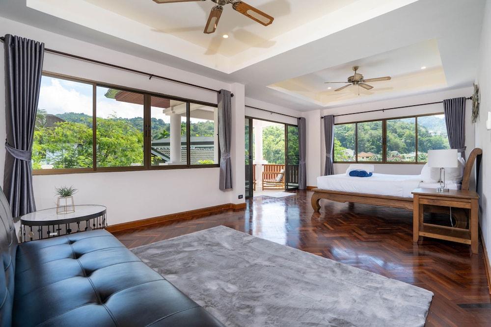 Tropical 3BR Pool Villa Amaya in Kamala