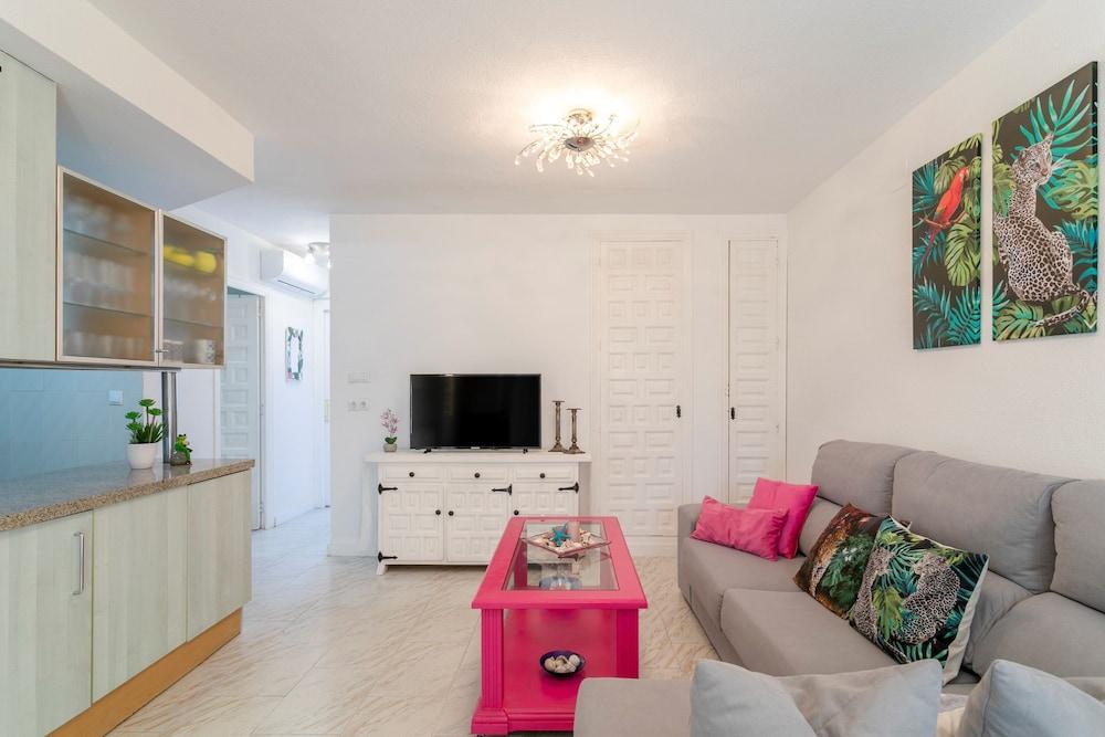 Bahamas Iii Sant Joan