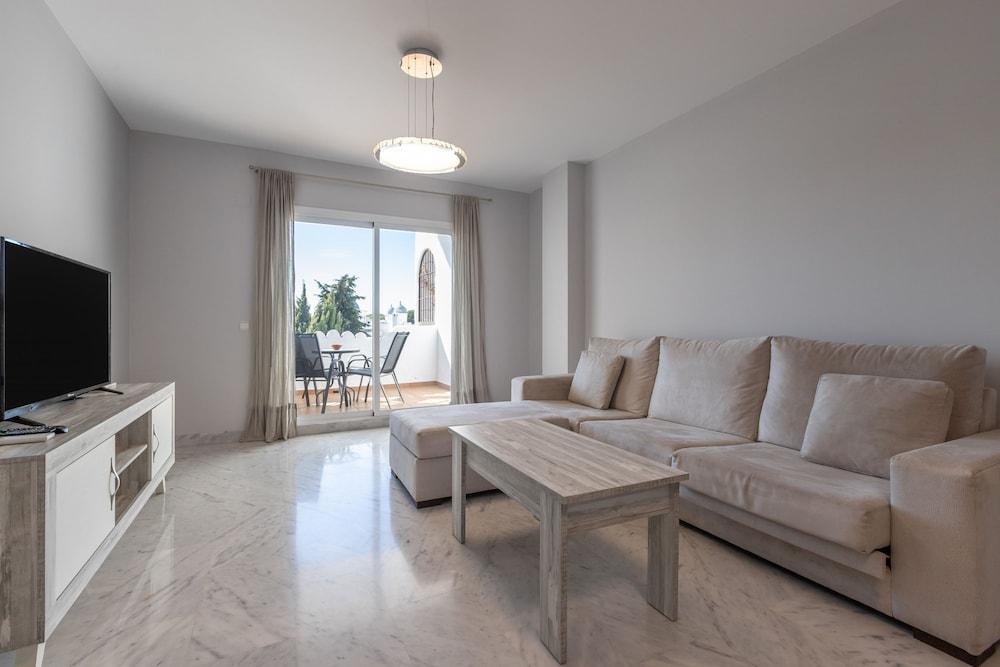 El Zoco De I aki - Adults Only