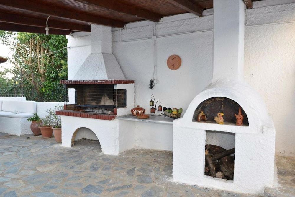 Villa John Dimeon With Private Pool