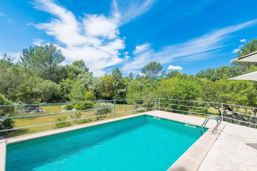 Can Company in Campanet