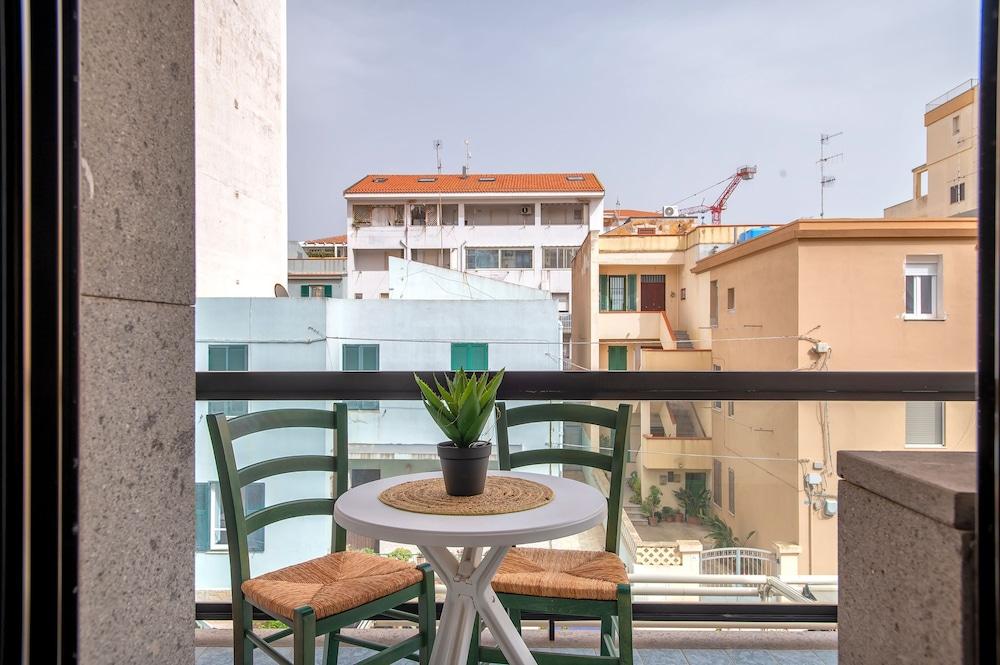 Sardinia RE - Lilium Central Flat