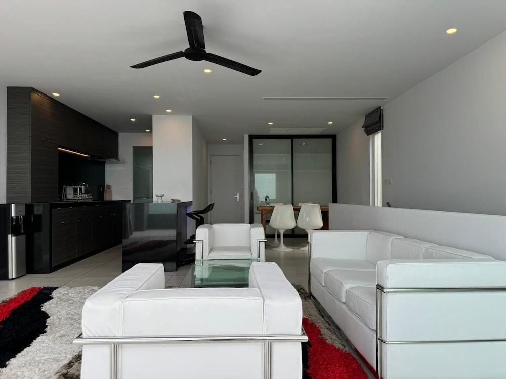 Oceanview Duplex With Private Pool in Koh Samui