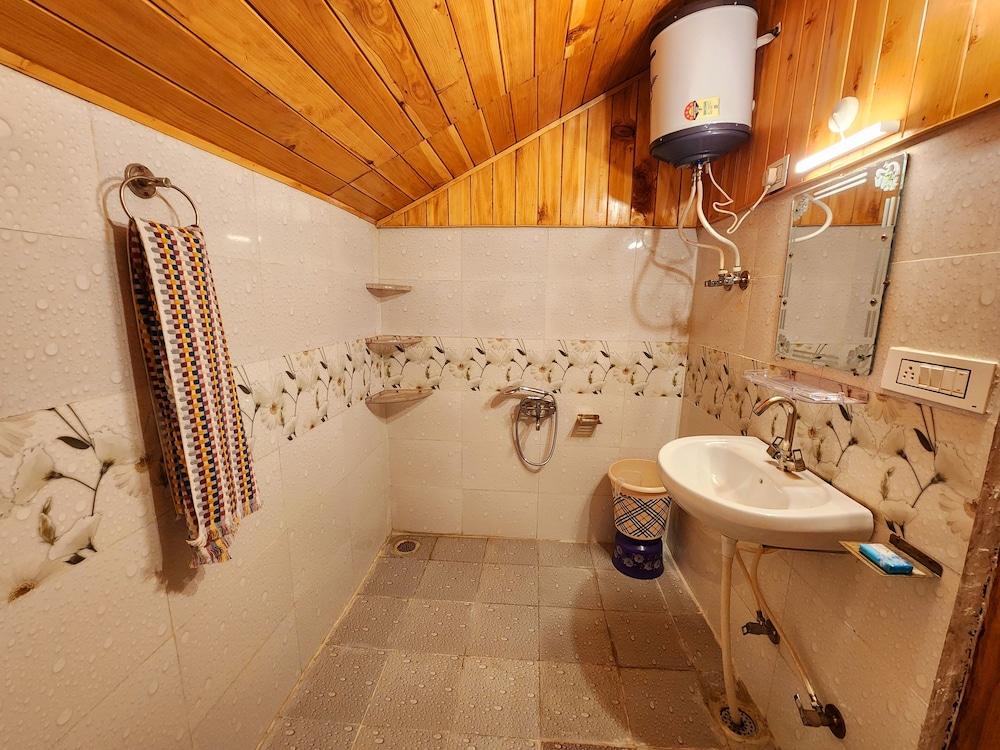 Hipostel Cottages Laida