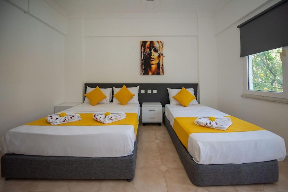 Lost Elsiyum Hotel - Half Board