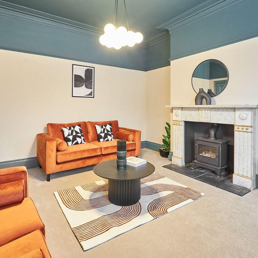 Host Stay Kittiwake House