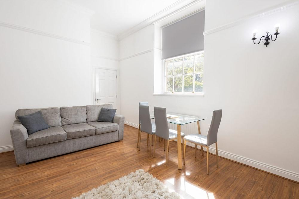 Host Stay St Margaret s Mews