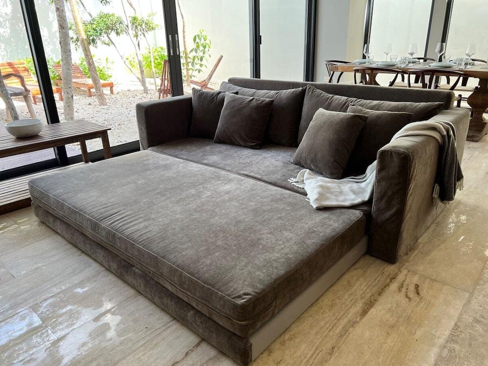 Modern Private Villa With Pools Terraces Sundeck