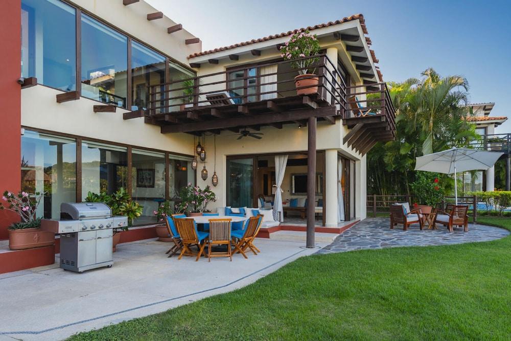 La Serenata in Punta Mita