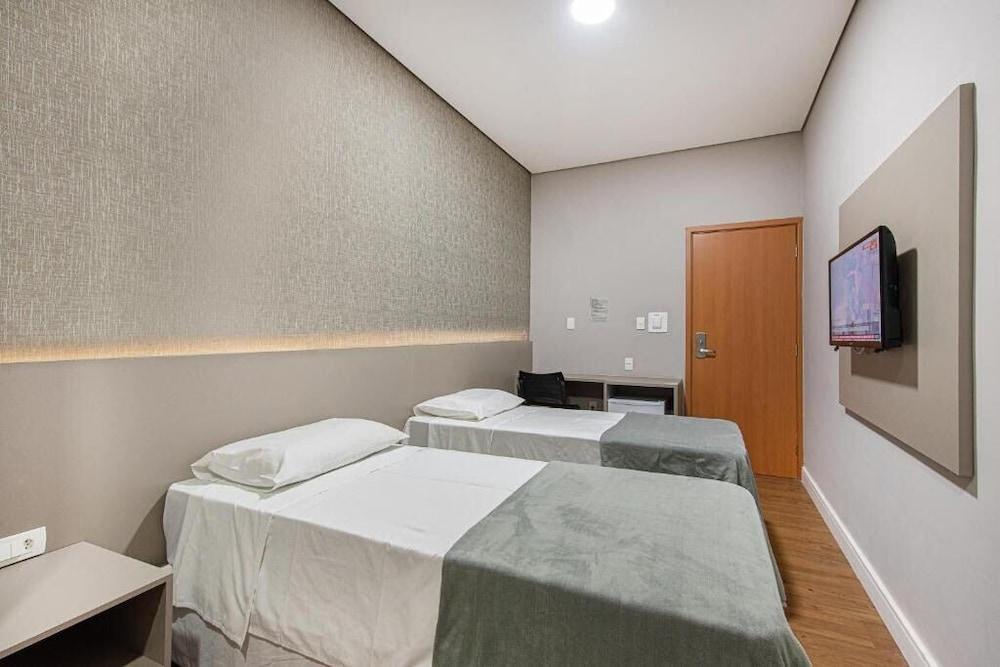 Flórida Mall & Suites