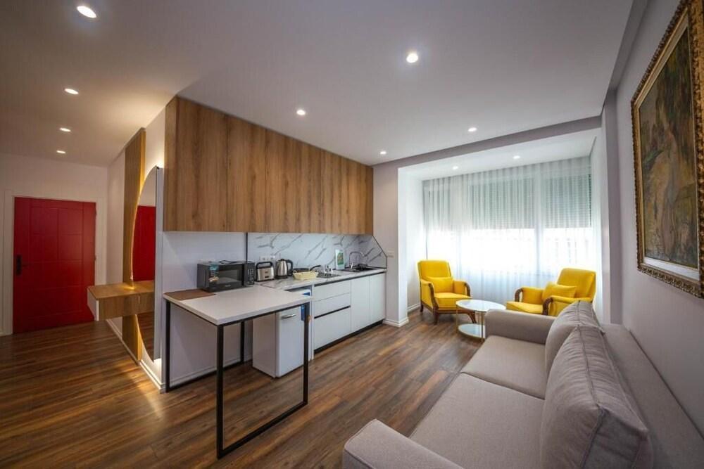 Downtown Boutique Studios