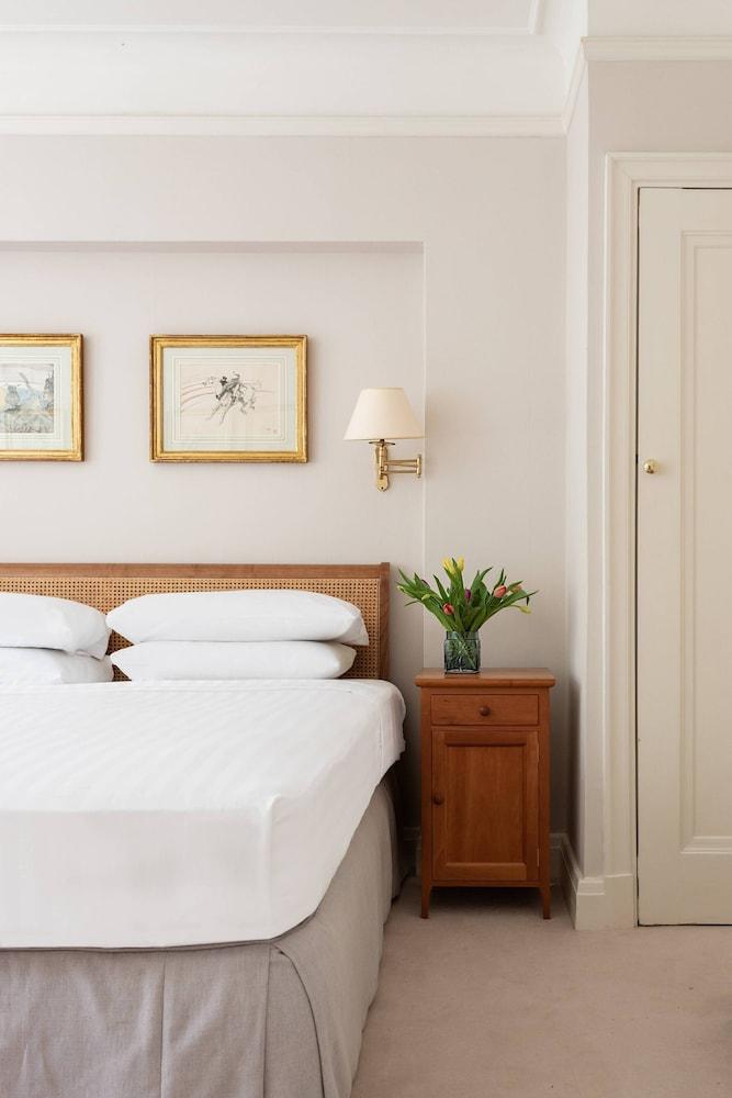 Drayton Gardens VI by Onefinestay