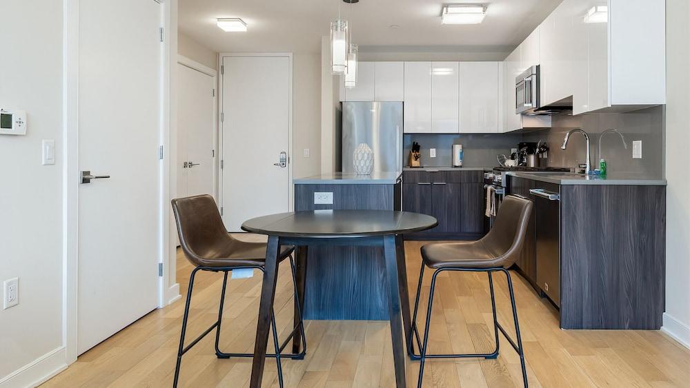 Atlantic Station - AS-18H