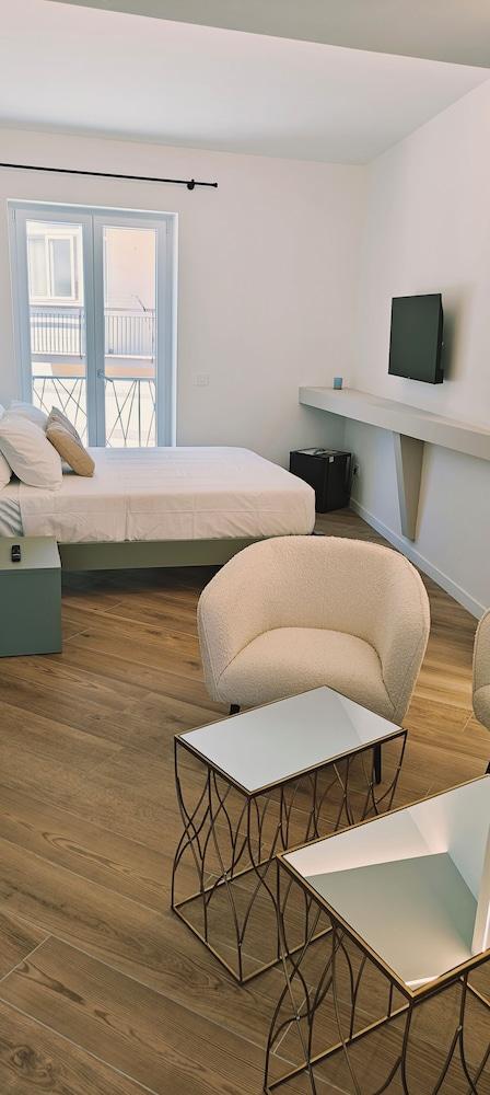 Kira Suite and Rooms