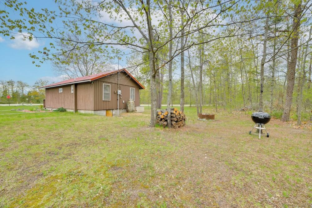 Cozy Onaway Vacation Rental w/ Deck & Fire Pit!