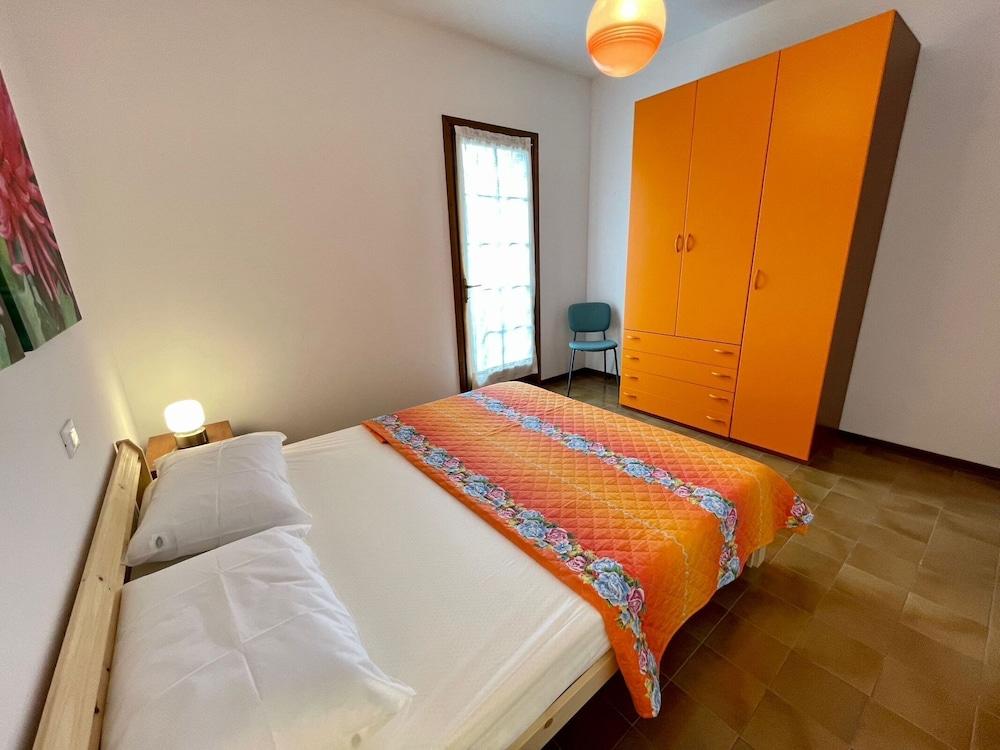 Bright Villa in a Quiet Residence