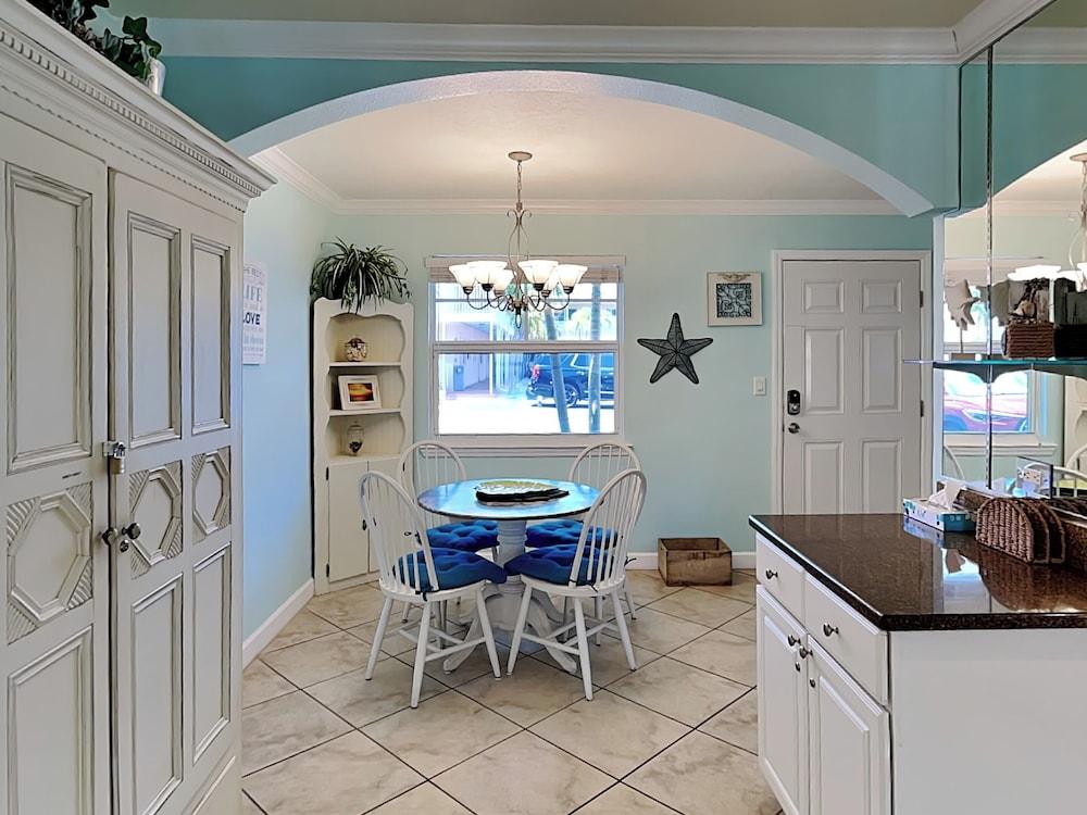 Barefoot Beach Resort F-105