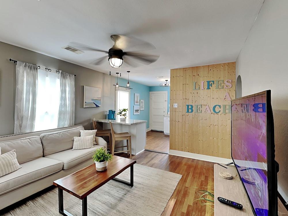 Sea Gem Topaz by Ryson Vacation Rentals