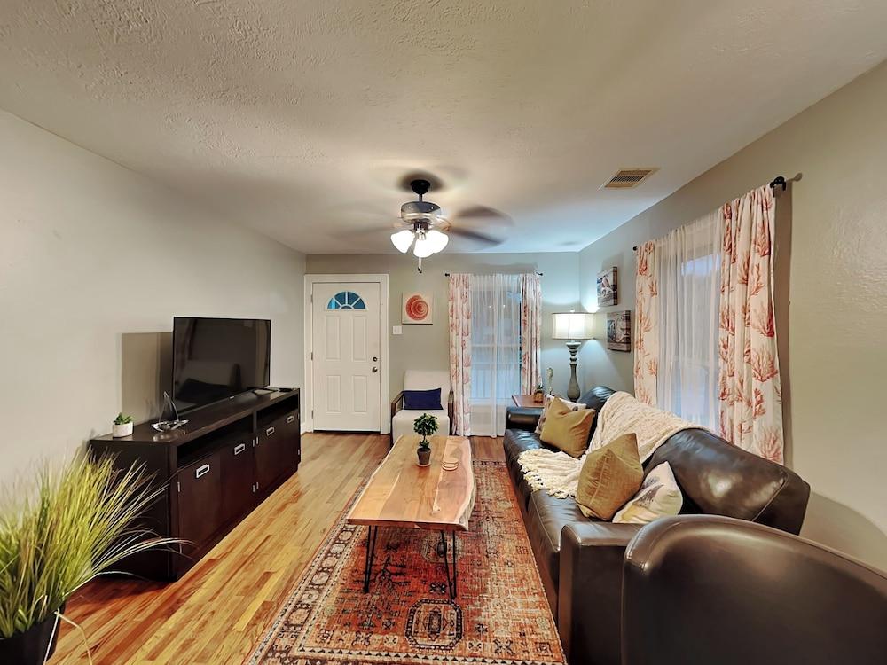 Sea Gem Turquoise by Ryson Vacation Rentals