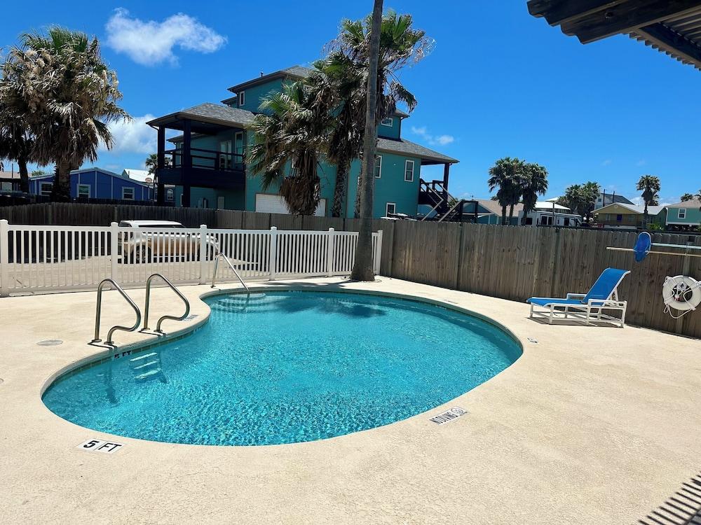 Casa Palmera by Silver Sands Vacation Rentals