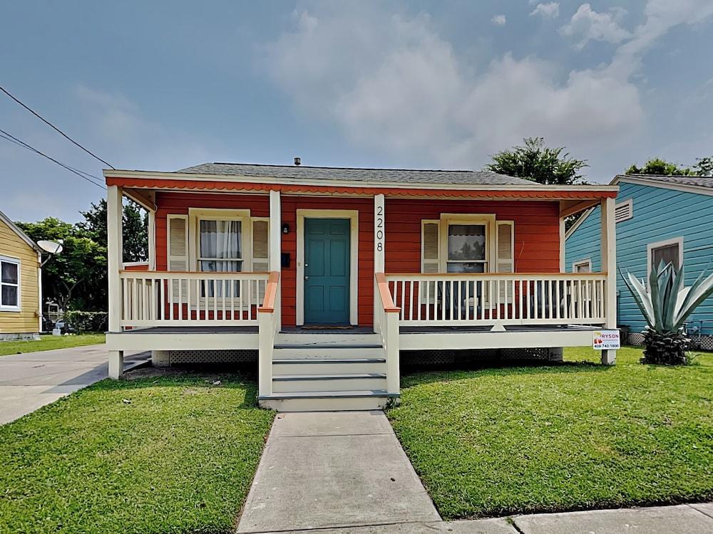 Sea Gem Manor by Ryson Vacation Rentals