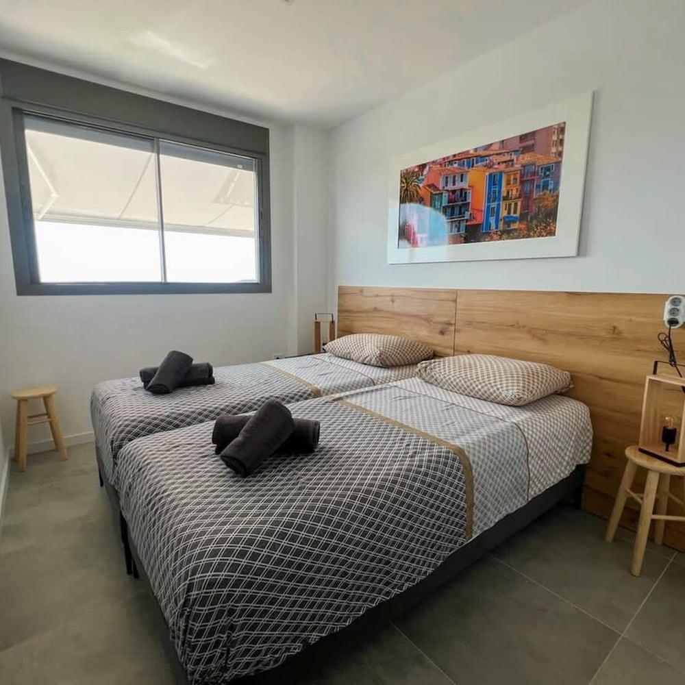 See the Sea by Bookaparadise