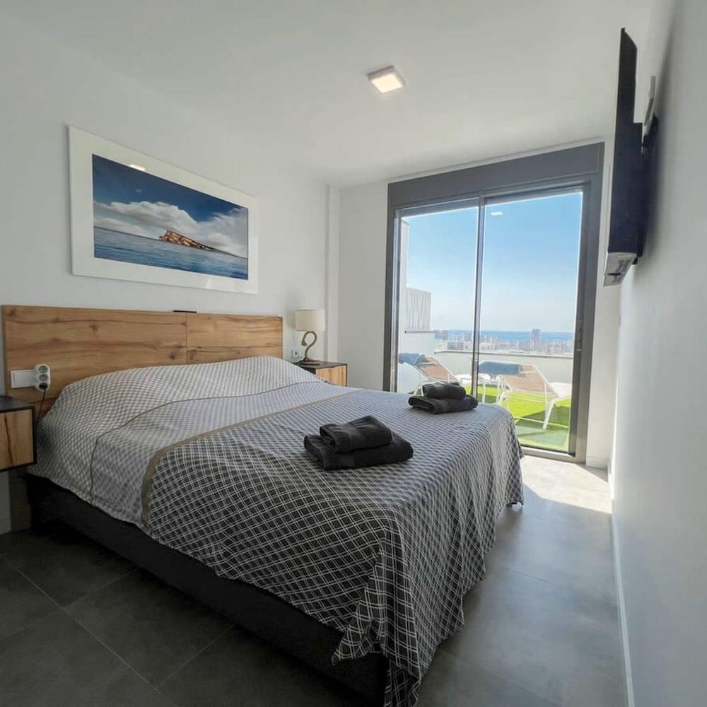 See the Sea by Bookaparadise