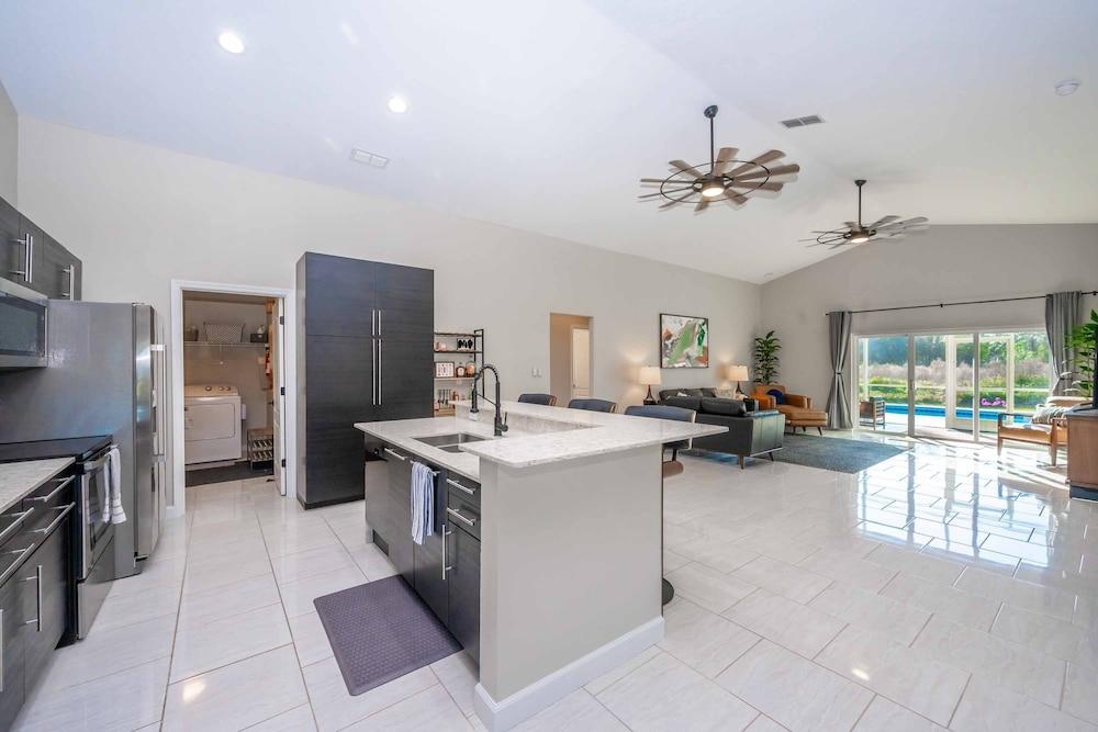 Swiss 49 - Lake Denise