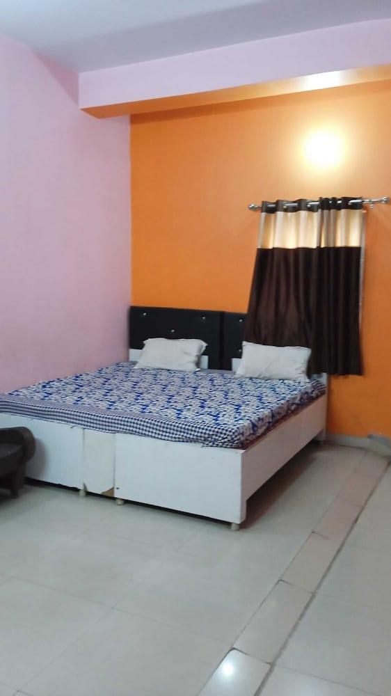 Hotel Roop Shree Inn By GRB