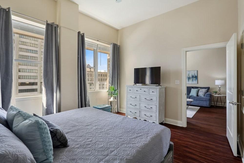 Delightful Downtown Modern Condos