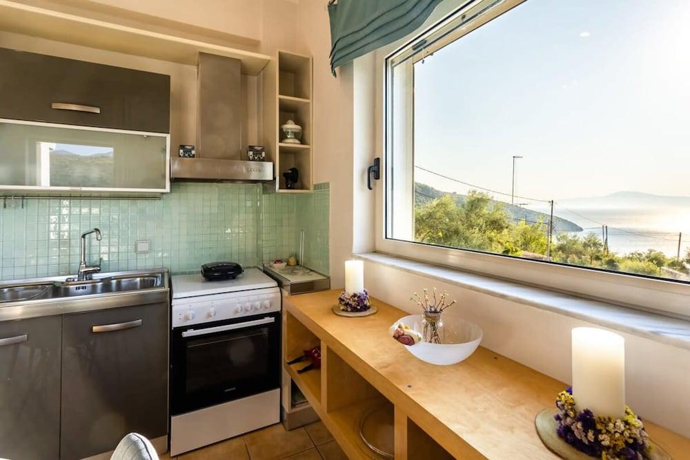 Kitries Summer Getaway - Eden Comfy Suite