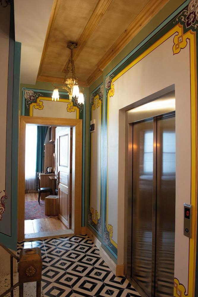 Eagle's Nest Boutique Hotel