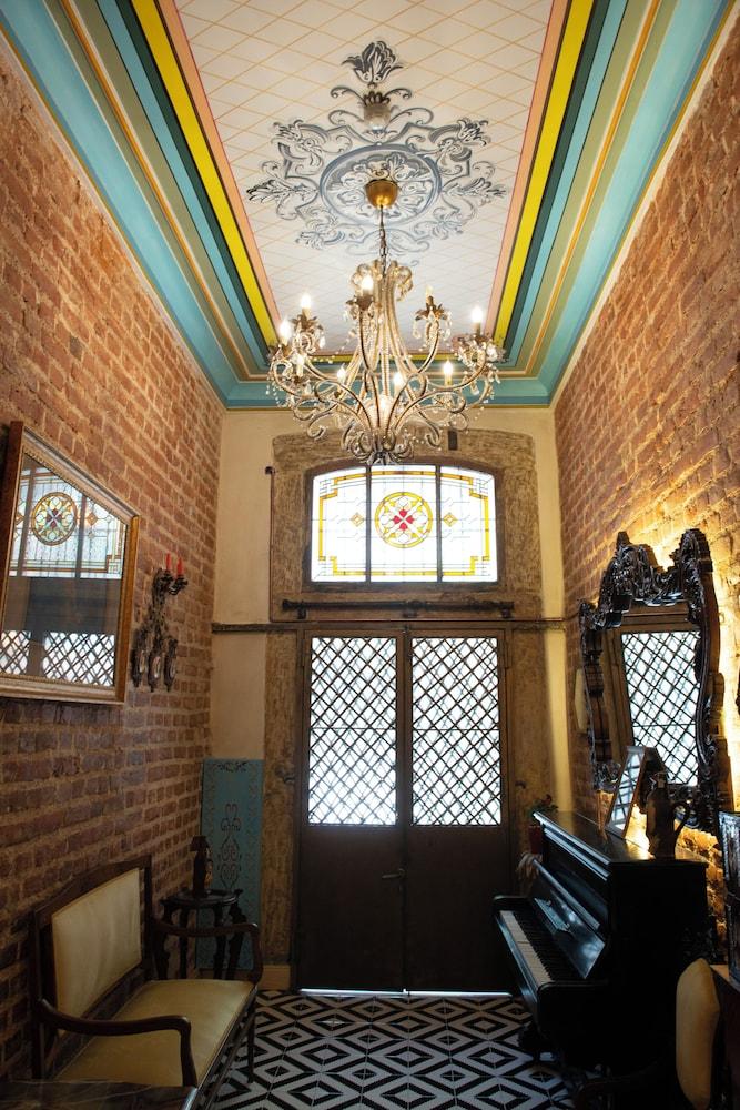 Eagle's Nest Boutique Hotel