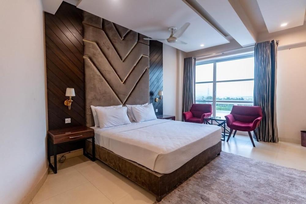 Penthouse by Shelton