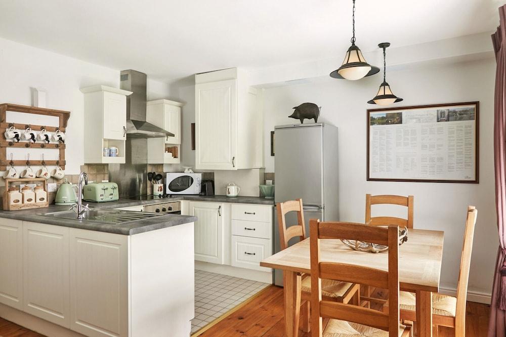 Old Stable Mews Castle Leslie