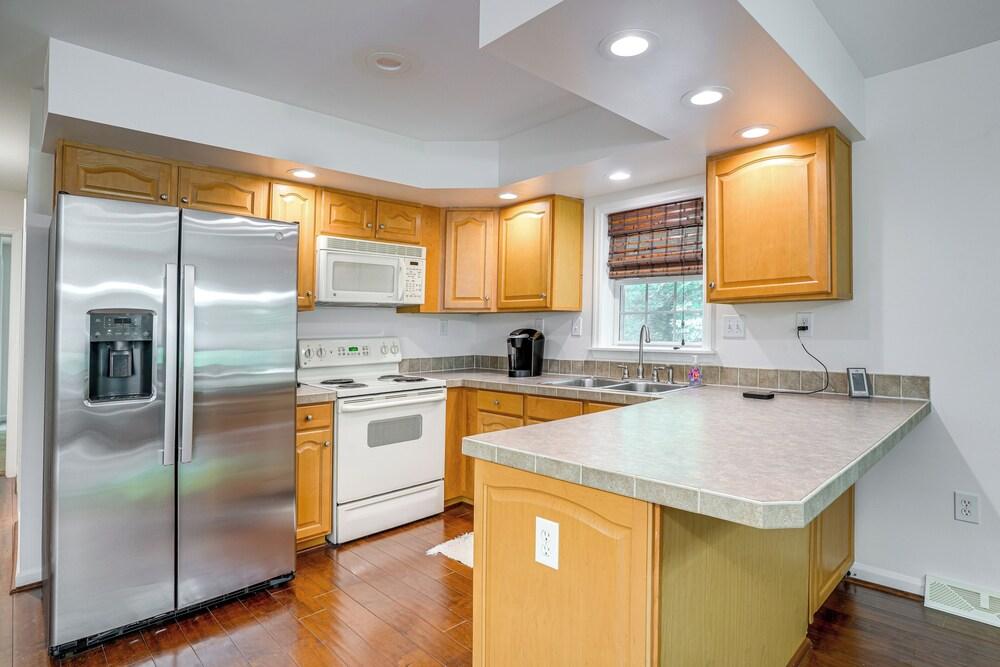 Spacious Virginia Retreat w/ Dock & Beach Access!