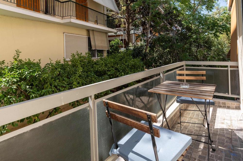 Phaedrus Living Alimos Edem Beach Flat