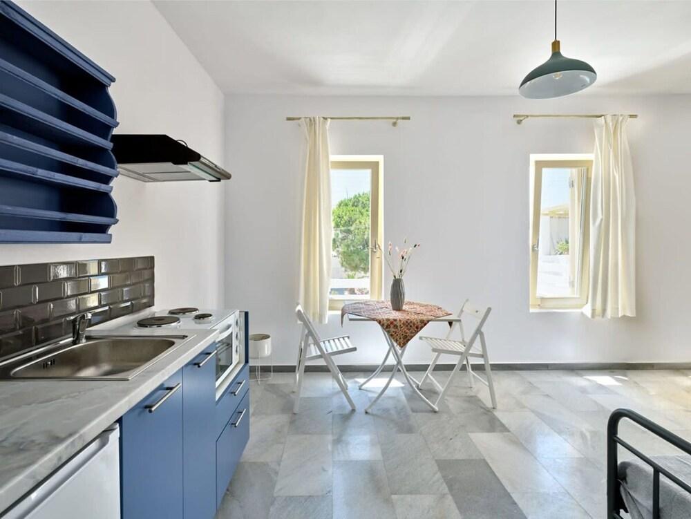 Villa Maria - Naoussa Boats Blue Sandy Suite